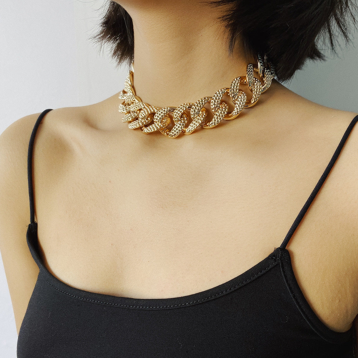 Exaggerated chain geometric vintage metal necklace